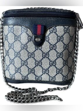 Gucci cylinder or bucket-style crossbody bag vintage